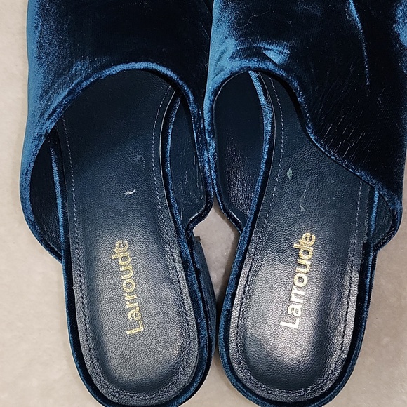 Larroudé Miso Platform Clog in Deepsea Velvet. - Picture 6 of 16